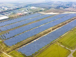 CEE Group koopt zonnepark Oranjepoort van GroenLeven