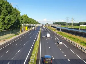 16 kilometer nieuwe verlichting voor A15 Papendrecht-Sliedrecht