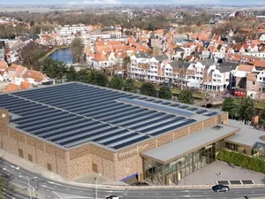 a.s.r. real estate plaatst zonnepanelen op daken van 5 supermarkten Albert Heijn