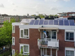 Minder zonuren of niet, Nederland verbreekt in juli recordproductie hernieuwbare energie
