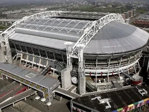 Na eerder onderzoek nu definitief zonnepanelen voor Amsterdam Arena
