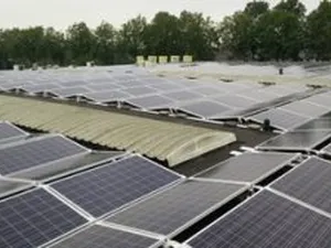 Autec-VLT neemt 858 zonnepanelen in gebruik