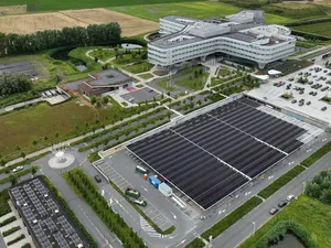 Solar Carports: ‘Kijk minder naar de kosten en meer naar maximale waardecreatie’