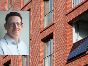 Het dilemma | Waarom stokt de Belgische opmars van balkonzonnepanelen? ‘Collectieve aanpak nodig’