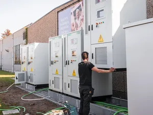 Europa installeert recordhoeveelheid batterijen, maar groei vertraagt