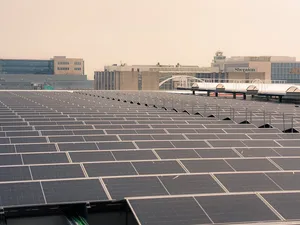 Brussels Airport opent parkeertoren met 650 laadpunten en 2.240 zonnepanelen