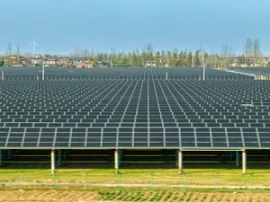 China installeert in 2 maanden tijd 40 gigawattpiek zonnepanelen