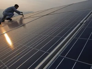 China onthult eerste reeks subsidievrije zonneparken