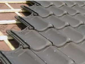 Holland Solar lanceert Dakreflector voor plaatsing zonne-energiesystemen op hellende daken