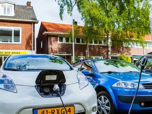 PwC: ‘Oude belastingregels remmen inzet elektrische auto voor energieopslag’