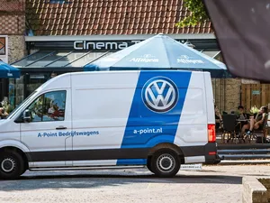 Nationale routekaart bidirectioneel laden gepresenteerd, elektrische auto wordt rijdende batterij