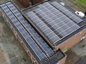Hoogspanningsstations netbeheerder Enduris krijgen 2.000 zonnepanelen