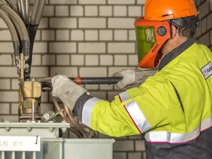 Nieuwe handreiking moet verzwaring stroomnet in woonwijken versnellen