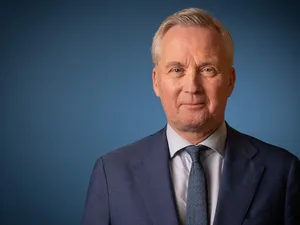 Kabinet verdedigt komst Chinese laadpalen bij overheidsgebouwen