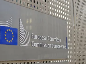 Europese Commissie gebruikt noodwet voor snellere vergunning windmolens en zonnepanelen