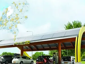 Fastned opent 50e solar snellaadstation langs de snelweg