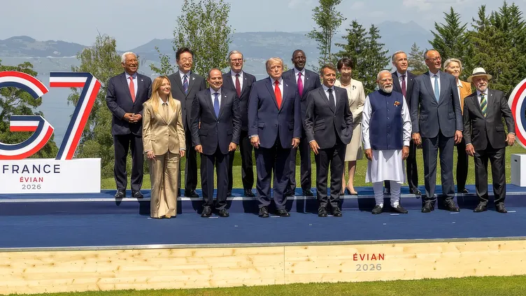 © G7