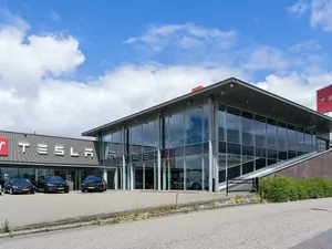 Verkoop tweedehands elektrische auto’s daalt na piek door Iranoorlog