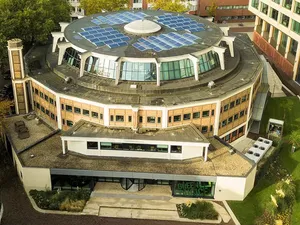 Greenchoice lanceert vast energiecontract met voordelen op ritme van wind en zon