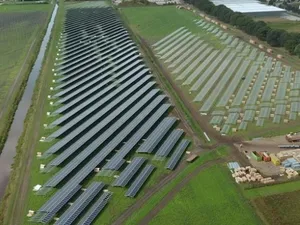 Regionale Energiestrategie Drenthe: ambitie voor 1,12 terawattuur zonneparken en 0,96 terawattuur zonnedaken