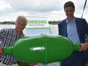 GroenLeven opent zonnepark en postcoderoosproject in Middelburg