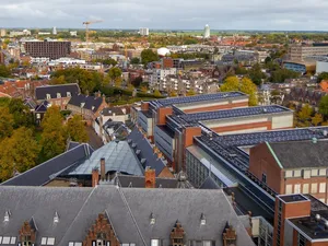 Buurkracht pakt door en wil dit jaar in Groningen 3.500 zonnepanelen installeren
