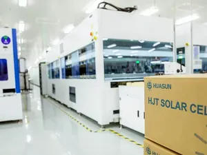 Huasun Energy lanceert Himalaya PLUS zonnepaneel van 760 wattpiek