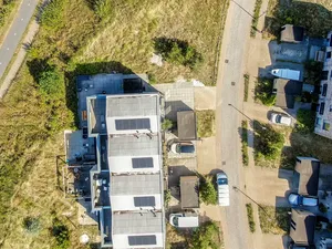 Budget Thuis lanceert premie voor klanten die stroom zonnepanelen terugleveren én dynamisch energiecontract hebben