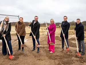 Testveld voor geïntegreerde zonnecellen geopend op Thor Park in Genk