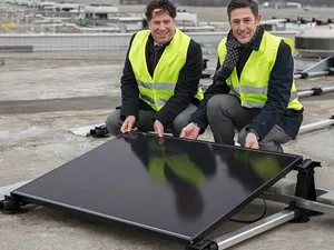 Jumbo plaatst 14.000 zonnepanelen op hoofdkantoor en distributiecentra in Veghel