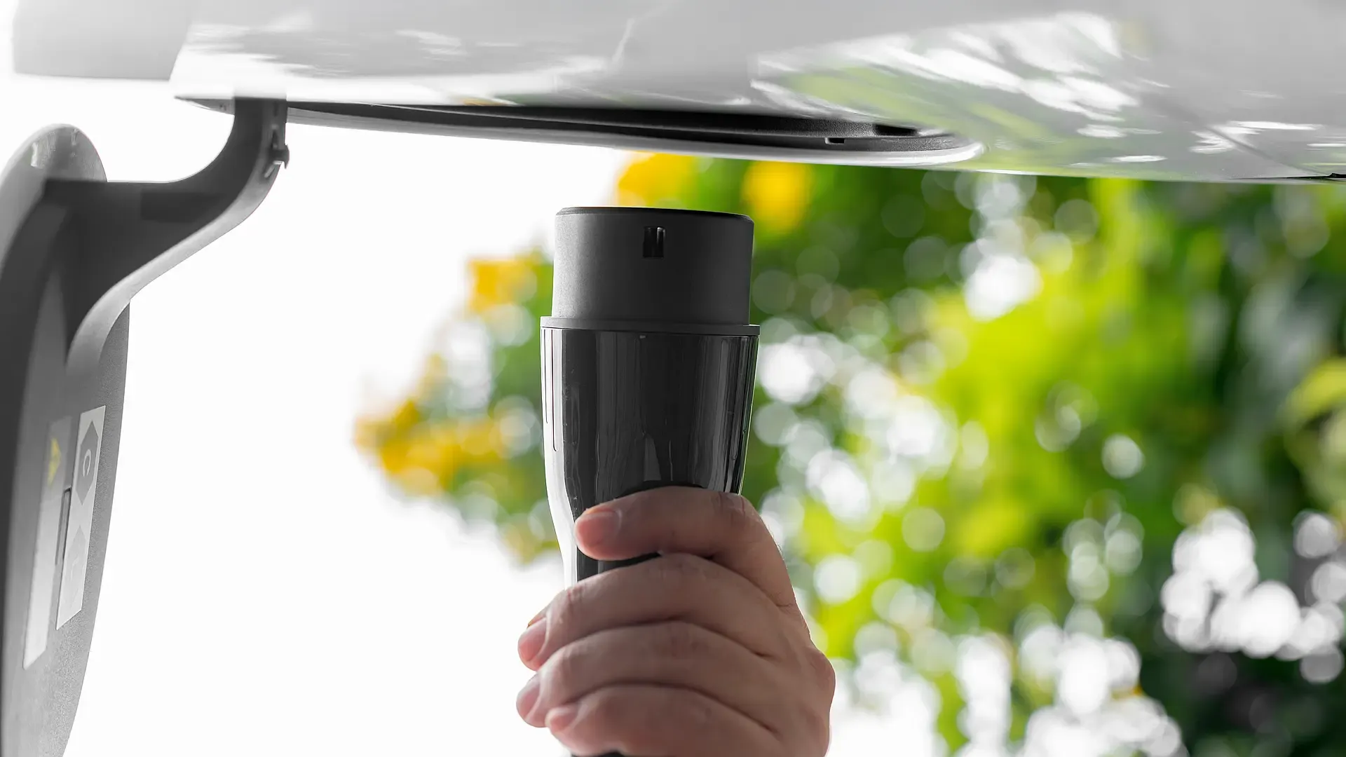 Netherlands Net Metering End: Double Energy Tax Issue Likely Unresolved This Year