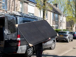 Samenwerking Lens met woningcorporatie TBV Wonen voor installatie zonnepanelen