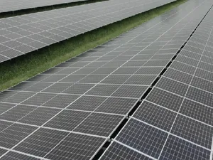 Dauvister levert zijn grootste zonnepark ooit op: 6 megawattpiek zonnepanelen voor Höganäs