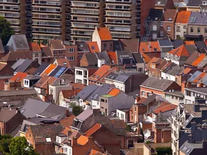 Extra klimaatmaatregelen Vlaanderen: verplichte renovatie woningen, hogere subsidie warmtepompen