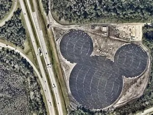 Opmerkelijk: zonnepark in de vorm van Mickey Mouse geopend