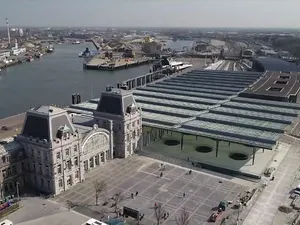 NMBS neemt 1.700 zonnepanelen in gebruik op stationsparkeergarage Oostende