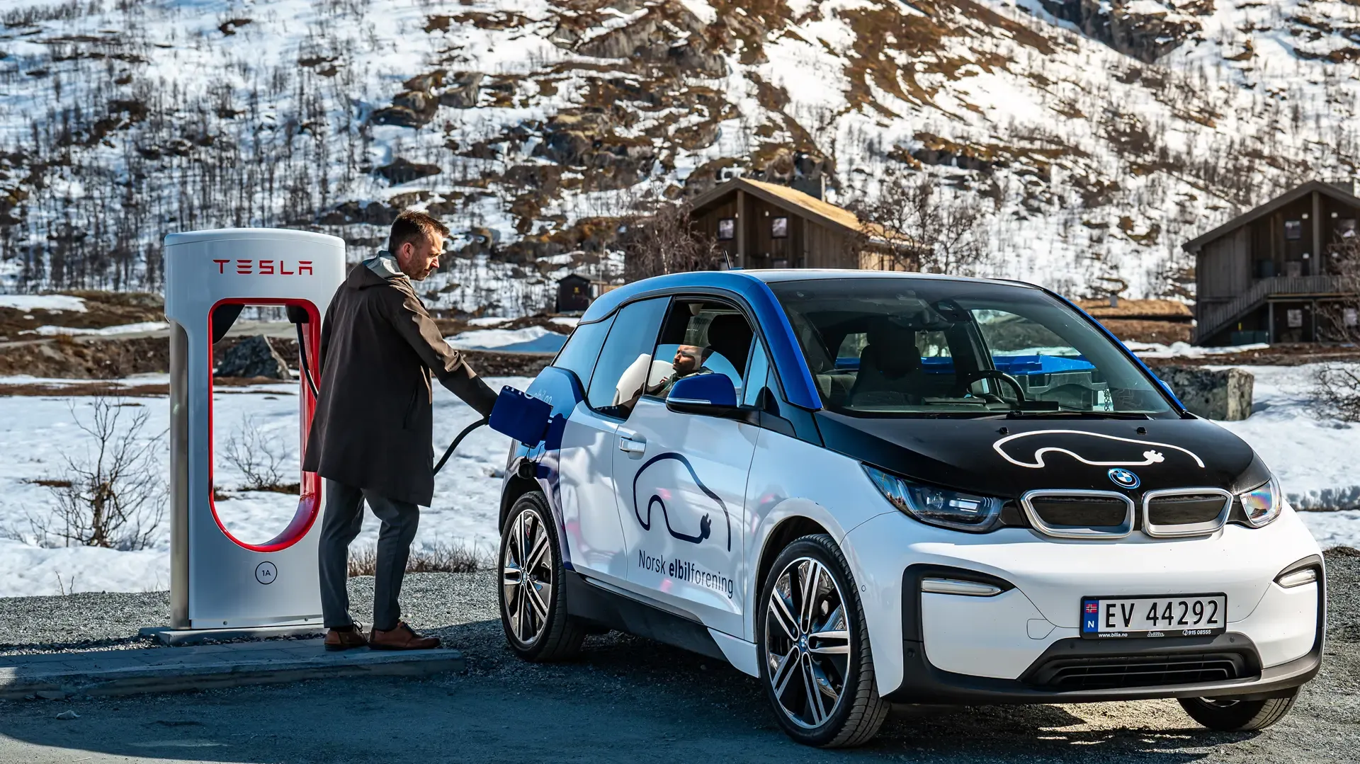 Solar Magazine – Hva kan Europa lære av det vakre norske eventyret om elektriske kjøretøy?