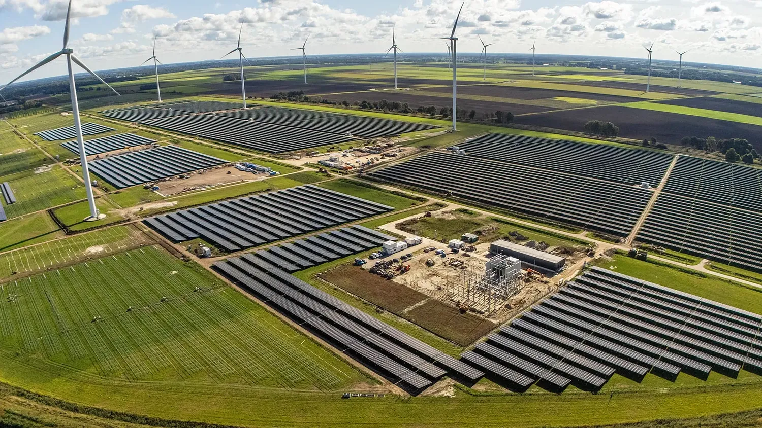 Solar & Storage Magazine - Novar realiseert eigen netaansluiting