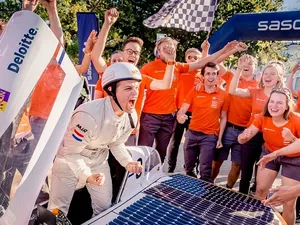 Nuon Solar Team wint wederom Zuid-Afrikaanse Sasol Solar Challenge