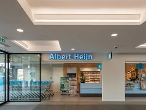 Modernista levert led-verlichting voor winkelcentrum Obergon