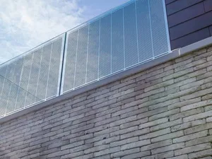 HELIARTEC en RAILINGCOMPANY onthullen nieuwe zonnebalustrade: zonnepaneel als ‘balkon’