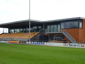 PowerField gaat zonnepanelen plaatsen bij voetbalclub VV Nieuw Buinen