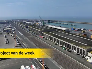 Project van de week: Haventerminal Zeebrugge installeert 1.900 verticale zonnepanelen