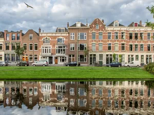 Rotterdam versoepelt regels voor zonnepanelen op erfgoed