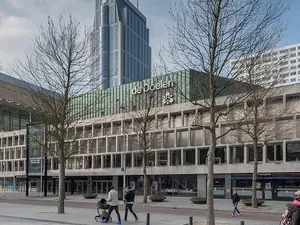 SDE+-subsidie voor 12.000 zonnepanelen op gemeentedaken Rotterdam