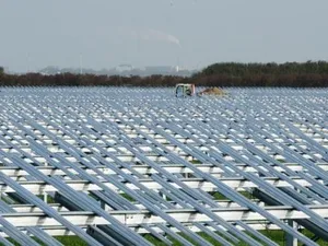 Noord-Holland zet deur op een kier voor nieuwe zoekgebieden zonnepanelen