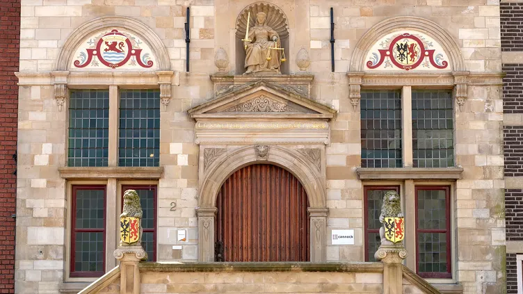 © TasFoto | Dreamstime.com