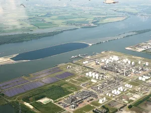 Energie Nederland: koppeling wind- en zonne-energie aan elektrificatie industrie ontbreekt in SDE++