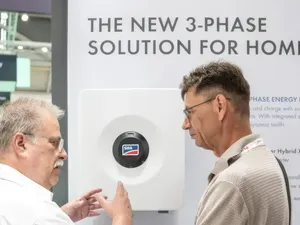SMA lanceert nieuw energiemanagementsysteem voor consumenten en bedrijven