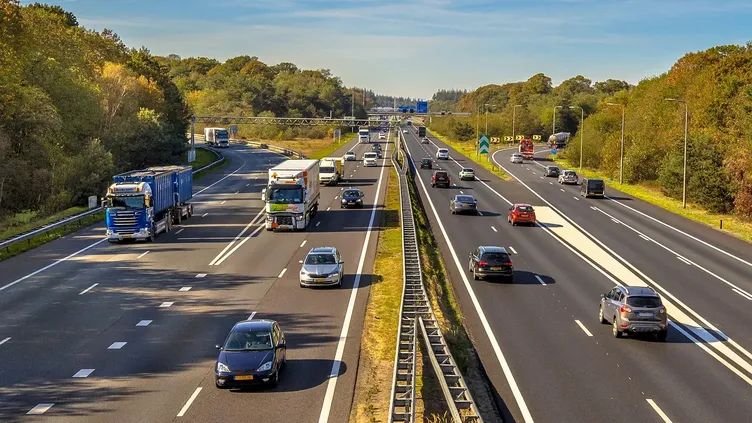 © Rudmer Zwerver | Dreamstime.com